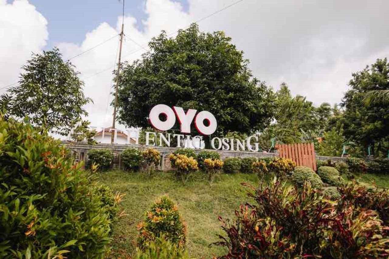 Oyo 986 Authentic Osing Homestay Banyuwangi  Bagian luar foto