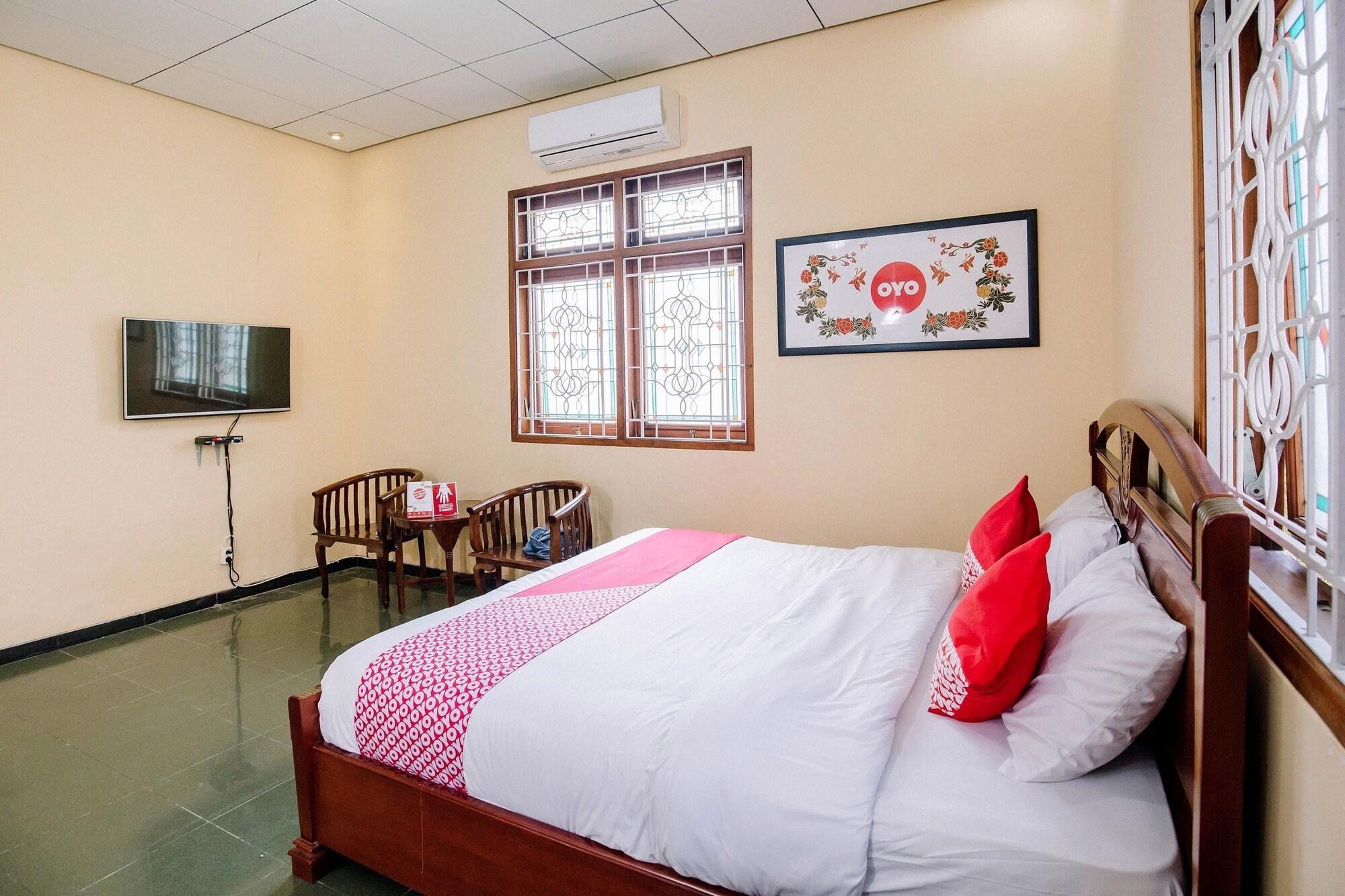 Oyo 986 Authentic Osing Homestay Banyuwangi  Bagian luar foto