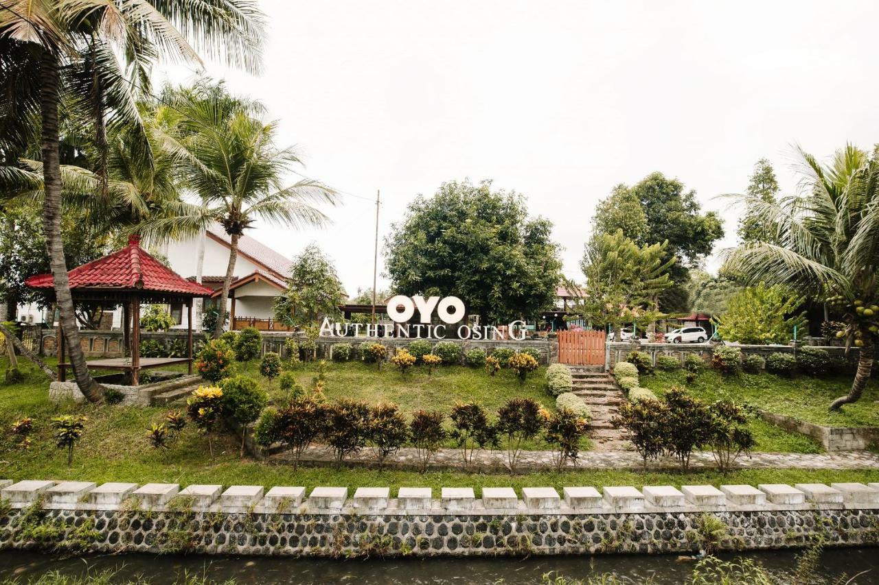 Oyo 986 Authentic Osing Homestay Banyuwangi  Bagian luar foto